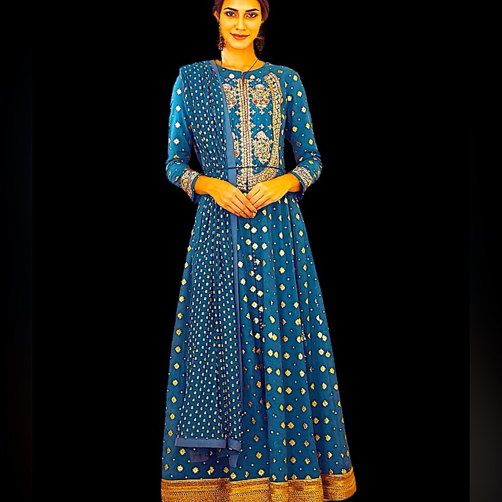 Hand embroidered 3 piece Anarkali Set